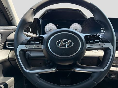 Certified 2023 Hyundai Elantra SEL w/ Convenience Package FWD image 19