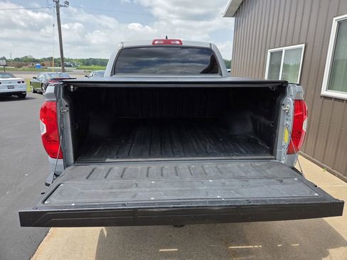 Used 2021 Toyota Tundra SR5 w/ SR5 Upgrade Package AWD/4WD image 14
