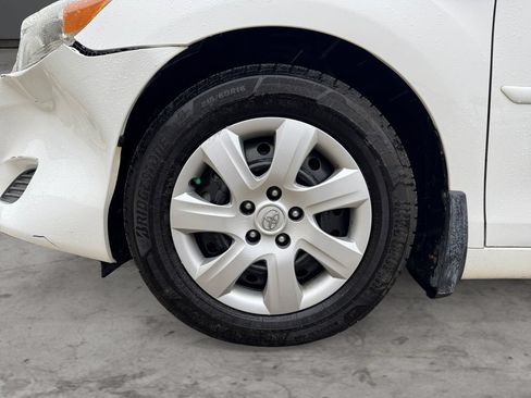 Used 2010 Toyota Camry LE FWD image 9