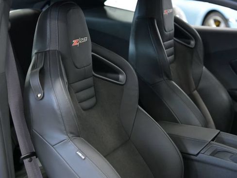 Used 2015 Chevrolet Camaro Z/28 RWD image 37