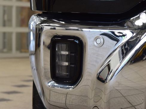 Used 2024 Chevrolet Silverado 2500 LTZ w/ LTZ Plus Package image 14