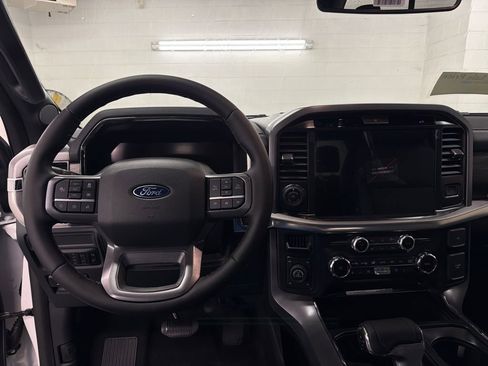 New 2025 Ford F150 Lariat w/ Equipment Group 501A Mid image 8