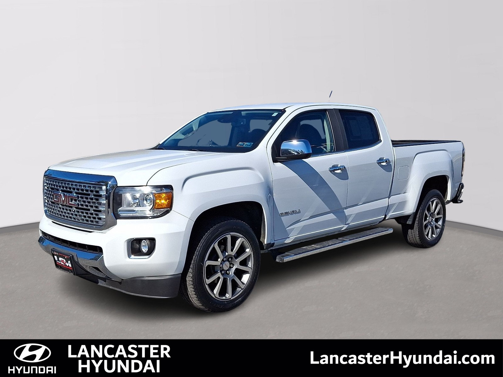 Used 2019 GMC Canyon Denali AWD/4WD image 1
