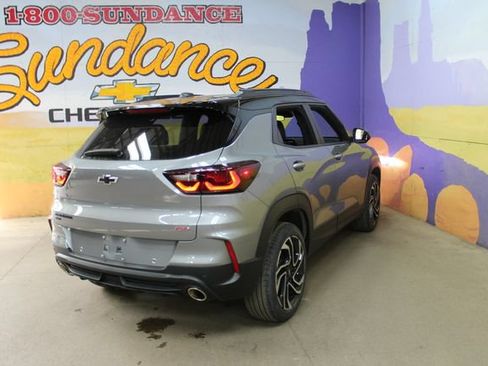 Used 2025 Chevrolet TrailBlazer RS AWD/4WD image 4