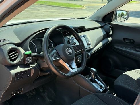 Used 2022 Nissan Kicks S FWD image 11