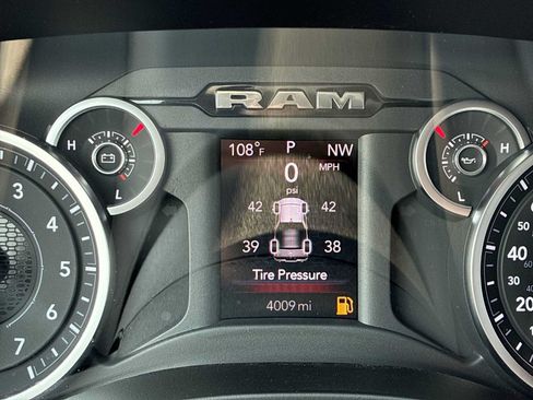 Used 2026 RAM 1500 Big Horn AWD/4WD image 10