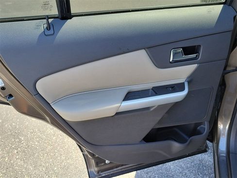 Used 2012 Ford Edge SEL image 9