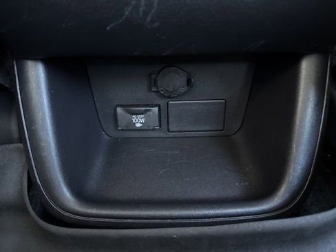 Used 2015 Toyota Highlander Limited image 22