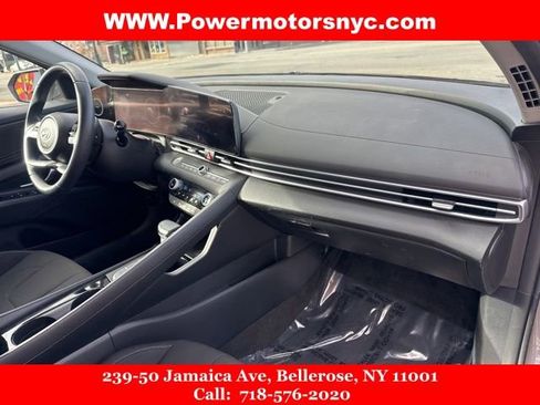 Used 2023 Hyundai Elantra SEL w/ Convenience Package image 15