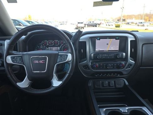 Used 2018 GMC Sierra 1500 SLT image 13