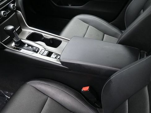 Used 2022 Honda Accord Sport image 18