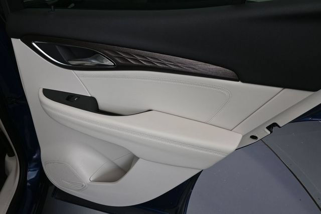 Used 2023 Buick Envision Avenir FWD image 31