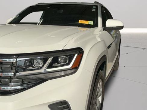 Used 2022 Volkswagen Atlas Cross Sport SE AWD/4WD image 30