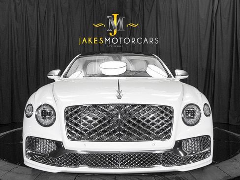 Used 2022 Bentley Flying Spur W12 AWD/4WD image 21