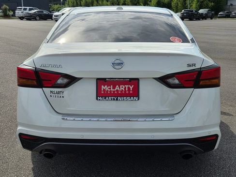 Used 2021 Nissan Altima 2.5 SR w/ SR Premium Package FWD image 6