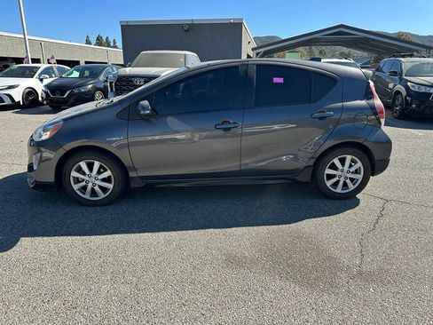 Used 2017 Toyota Prius C Two FWD image 2