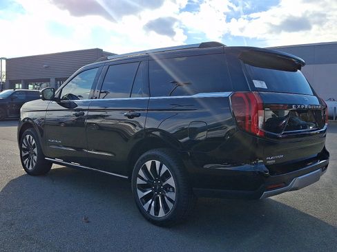 New 2025 Ford Expedition Platinum w/ Driver's Package image 5