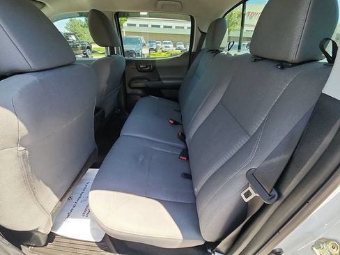 Used 2017 Toyota Tacoma SR w/ Tow Package AWD/4WD image 17