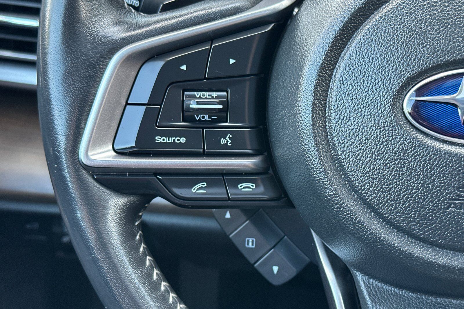 Used 2020 Subaru Outback Touring AWD/4WD image 29