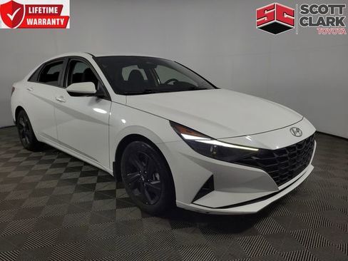 Used 2021 Hyundai Elantra SEL w/ Convenience Package FWD image 1