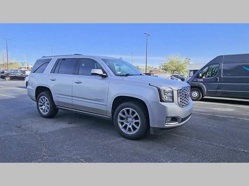 Used 2019 GMC Yukon Denali image 37