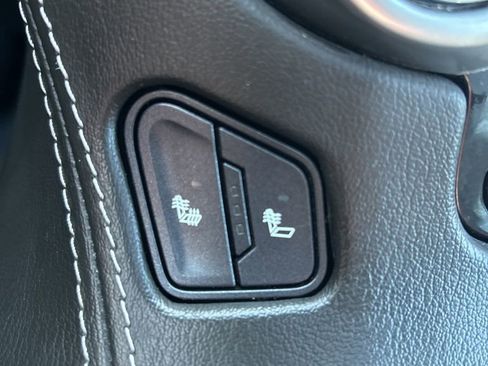 Used 2020 Chevrolet Tahoe LT w/ Luxury Package image 19