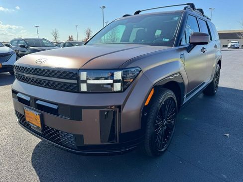 Used 2025 Hyundai Santa Fe Calligraphy image 8