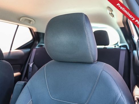 Used 2019 Nissan Kicks SV FWD image 15