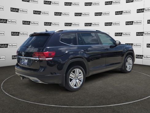 Used 2019 Volkswagen Atlas SE w/ Panoramic Sunroof Package FWD image 6