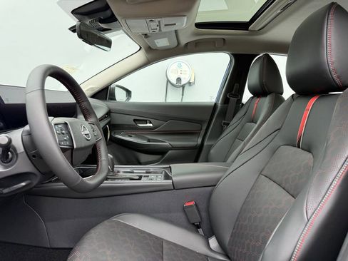 New 2026 Nissan Sentra SR w/ SR Premium Package image 13