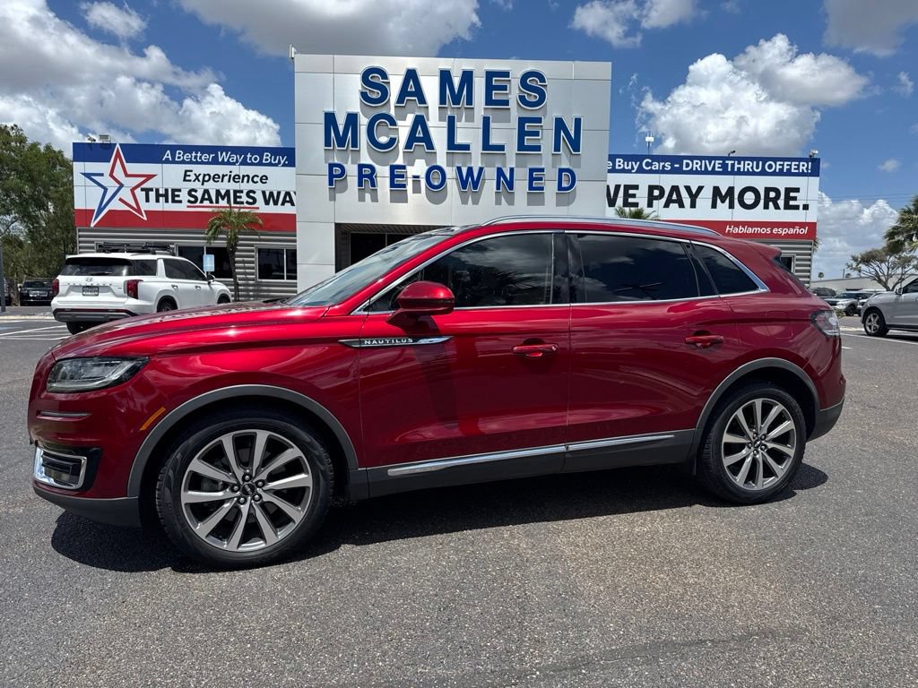 Used 2019 Lincoln Nautilus Select FWD image 2