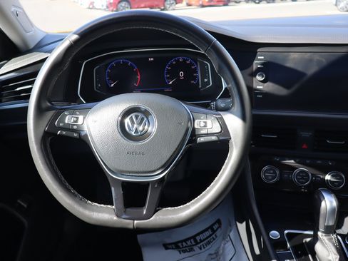 Used 2021 Volkswagen Jetta SEL FWD image 14