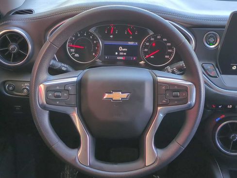 Used 2025 Chevrolet Blazer LT FWD image 14