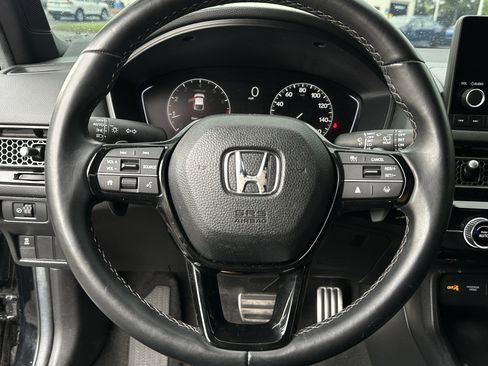 Used 2025 Honda Civic Sport image 6
