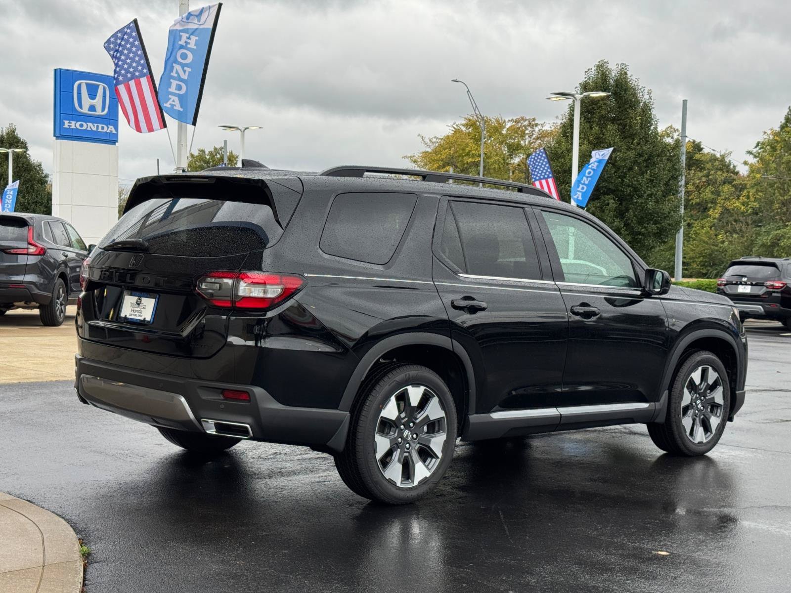 New 2026 Honda Pilot Elite image 3