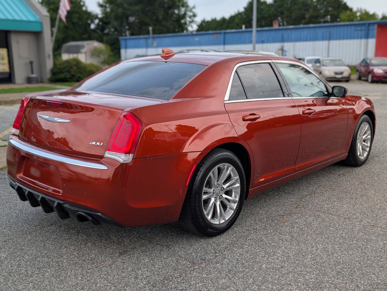 Used 2021 Chrysler 300 Touring L RWD image 7