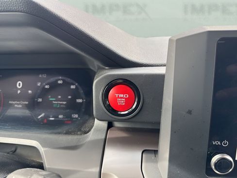 Used 2025 Toyota Tacoma TRD Sport image 22