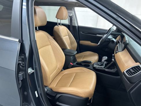 Used 2024 Kia Seltos EX AWD/4WD image 24