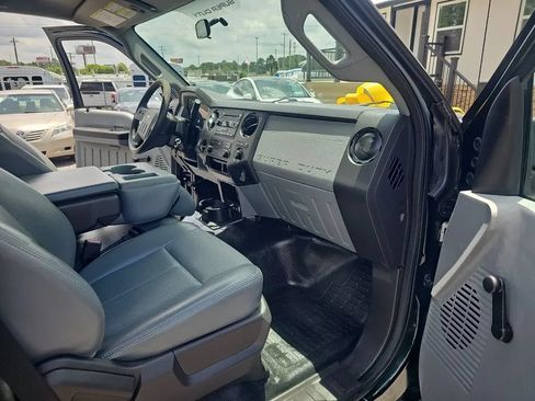 Used 2014 Ford F250 XL RWD image 16