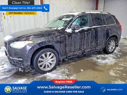 Used 2016 Volvo XC90 T6 Momentum