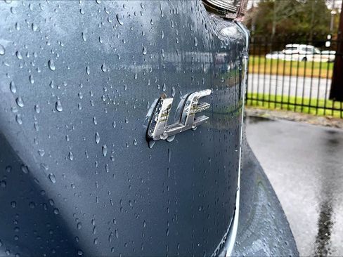 Used 2020 Toyota Corolla LE image 10