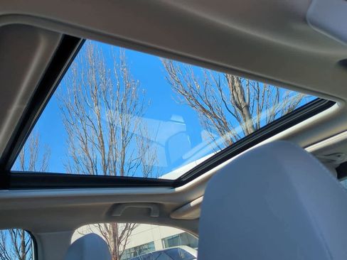 Used 2022 Subaru Forester Limited image 21