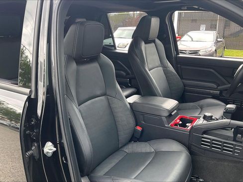 Used 2025 Toyota 4Runner TRD Sport Premium w/ Tow Technology Package AWD/4WD image 9