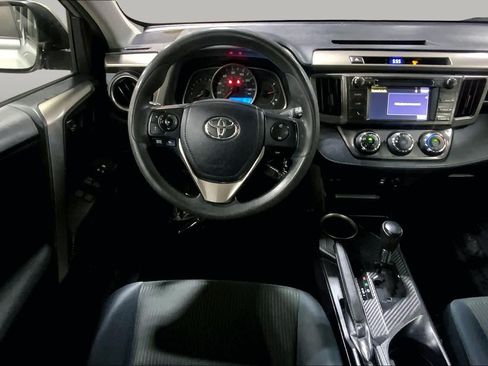 Used 2015 Toyota RAV4 LE AWD/4WD image 6