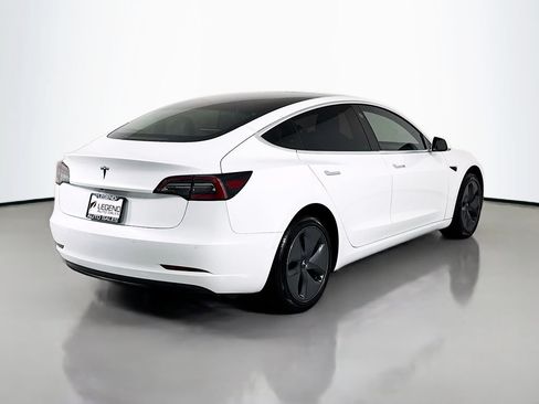 Used 2019 Tesla Model 3 Standard Range RWD image 4