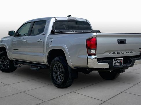 Used 2021 Toyota Tacoma SR5 RWD image 12