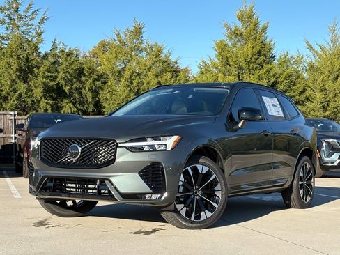 New 2026 Volvo XC60 B5 Plus w/ Protection Package Premier image 2