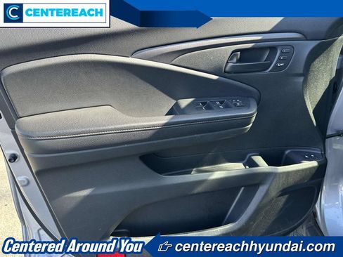 Used 2022 Honda Pilot TrailSport image 17