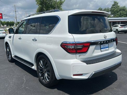 Used 2021 Nissan Armada Platinum AWD/4WD image 3