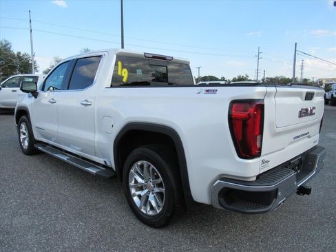 Used 2019 GMC Sierra 1500 SLT w/ SLT Premium Plus Package AWD/4WD image 4